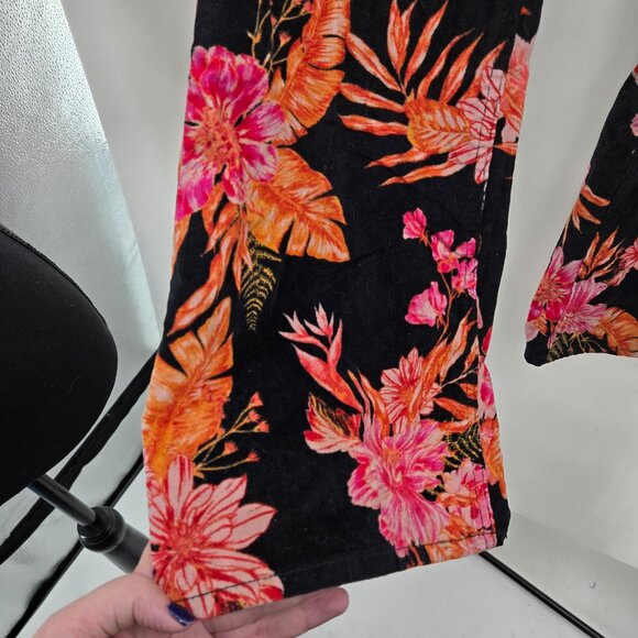 Faded Glory Corduroy black floral flared Boho pull-on jeans Medium 7-9 - Picture 4 of 7